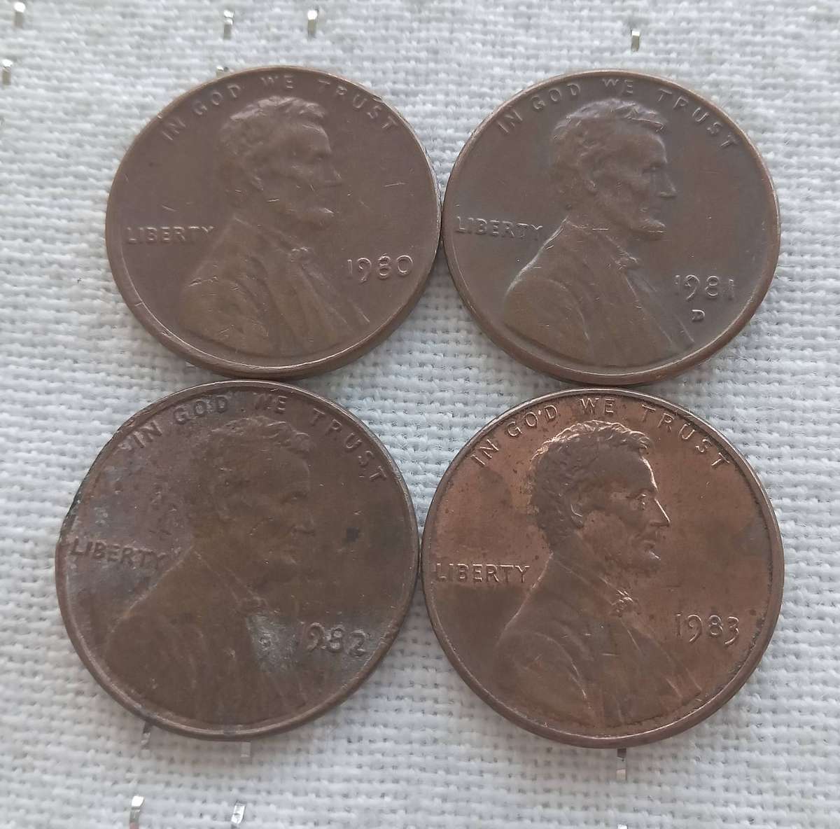 FOUR USA ONE CENT COINS - CONSECUTIVE YEARS: 1980, 1981, 1982 AND 1983- 1 BID TAKES ALL