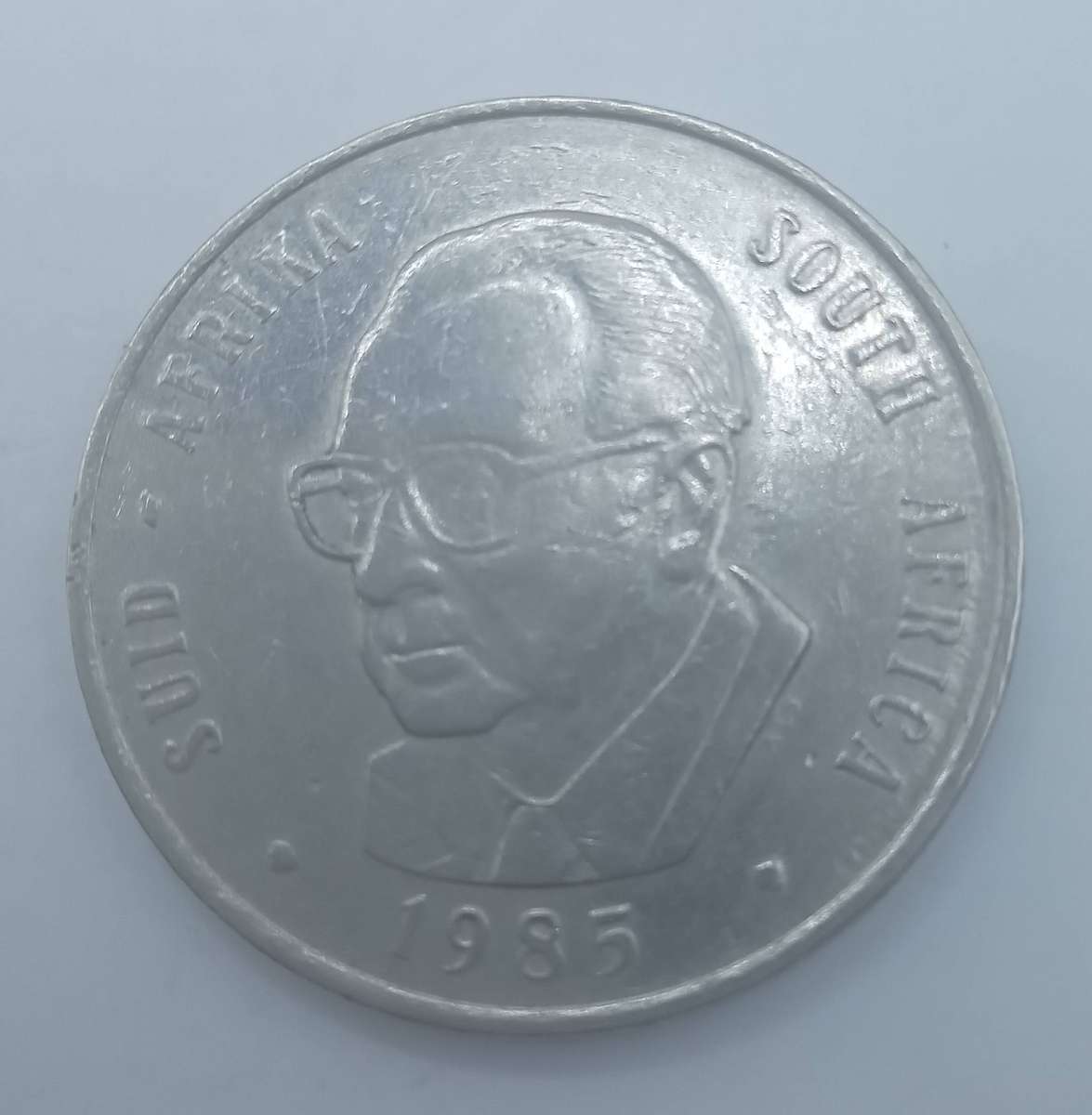 ONE 1985 RSA ONE RAND COIN