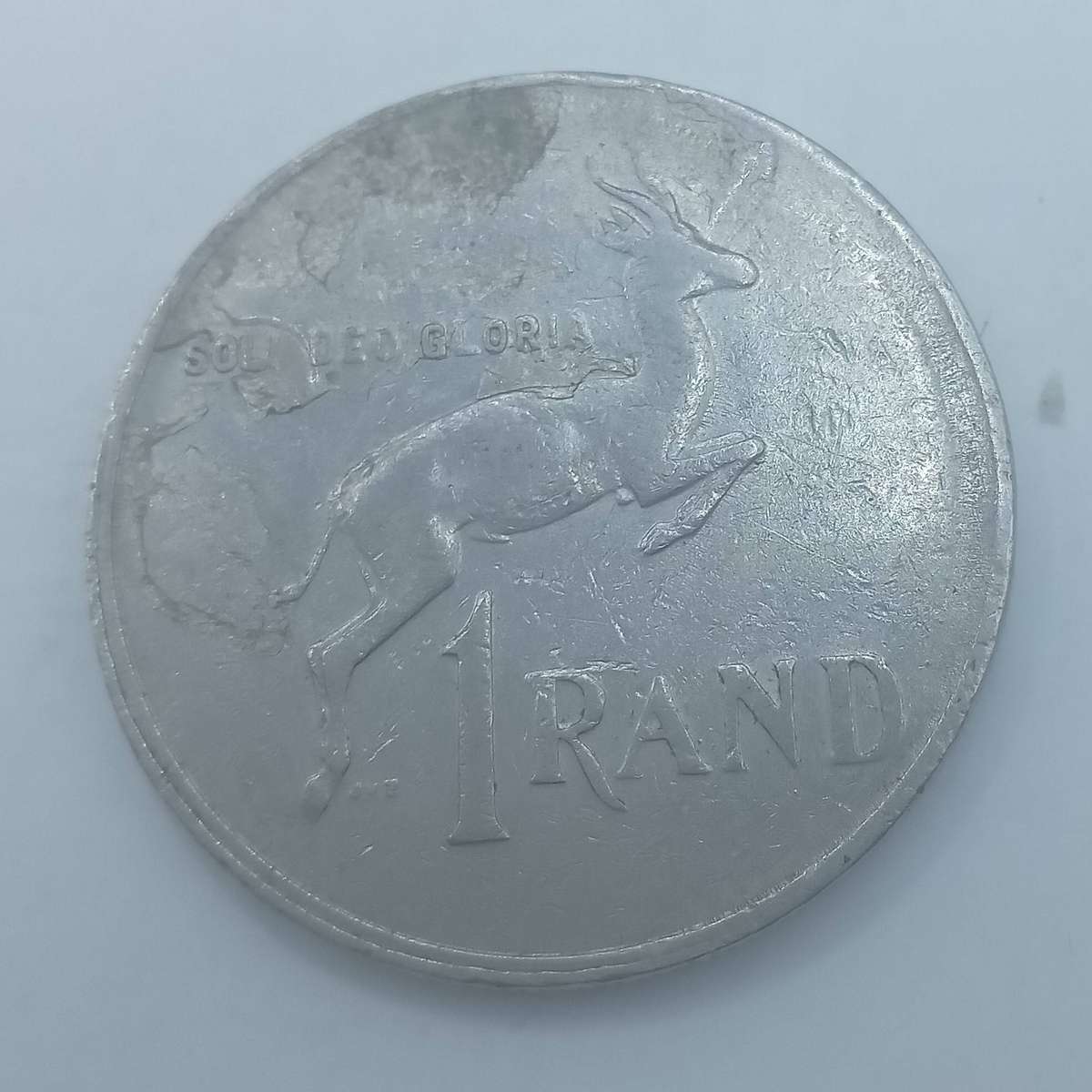 ONE 1985 RSA ONE RAND COIN