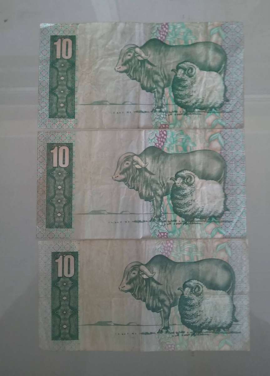 THREE SA TEN RAND BANK NOTES - ALL THREE GERHARD DE KOCK - NOT LEGAL TENDER