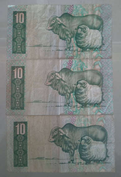 THREE SA TEN RAND BANK NOTES - ALL THREE TW DE JONGH- NOT LEGAL TENDER