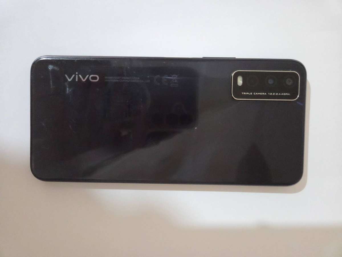 Vivo V2027 Android 12 + Free Huawei (For Parts)