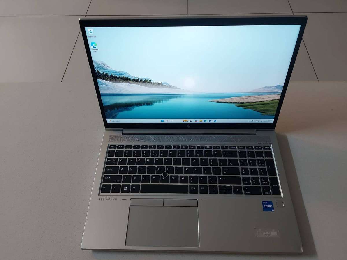 HP EliteBook 850 G8 Core i5-1145G7 @2.60GHz 8GB RAM 256GB NVMe SSD