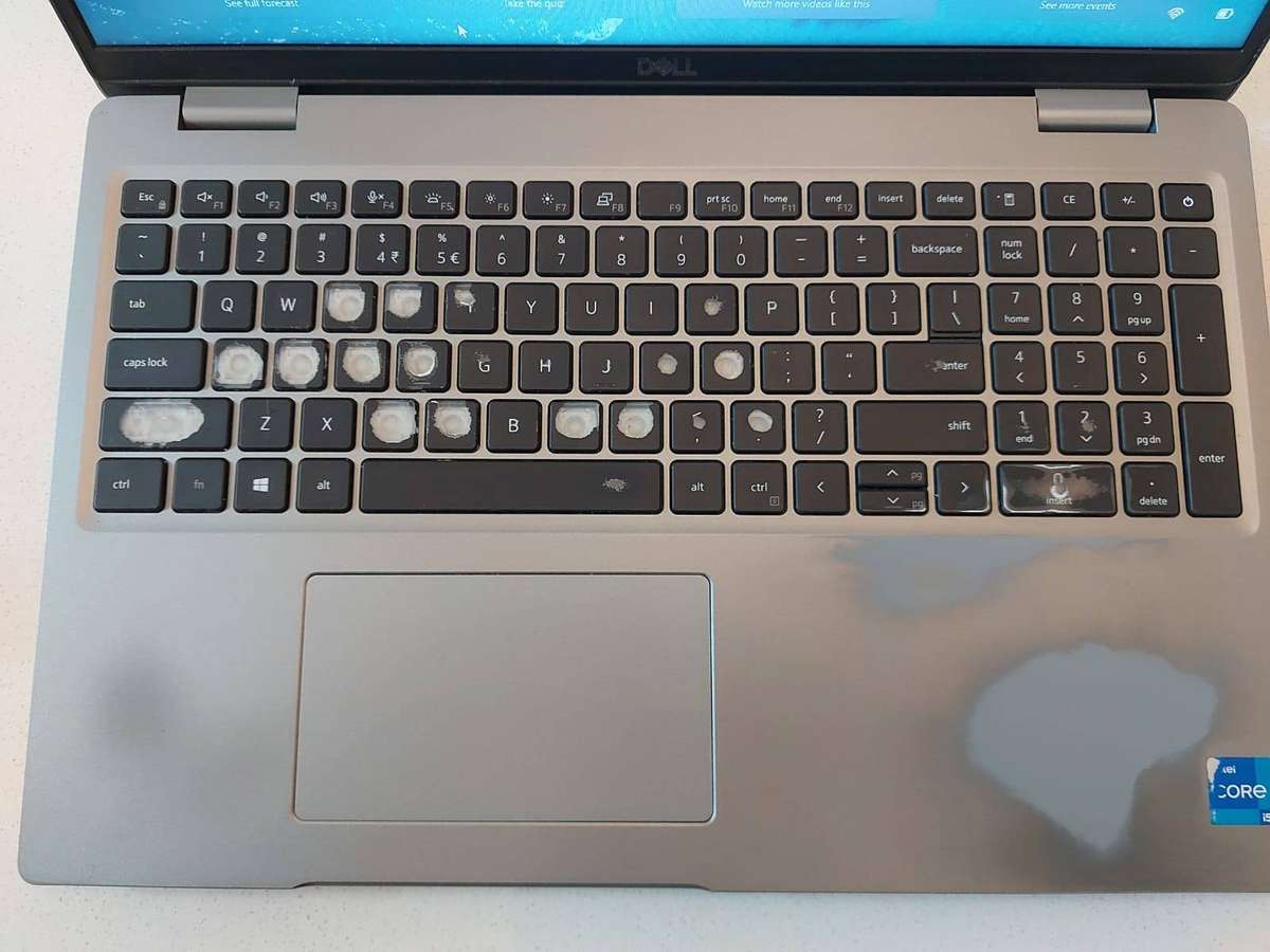 Dell Latitude 5520 15.6-inch Core i5-1135G7 @2.40GHz 16GB RAM 256GB NVMe SSD