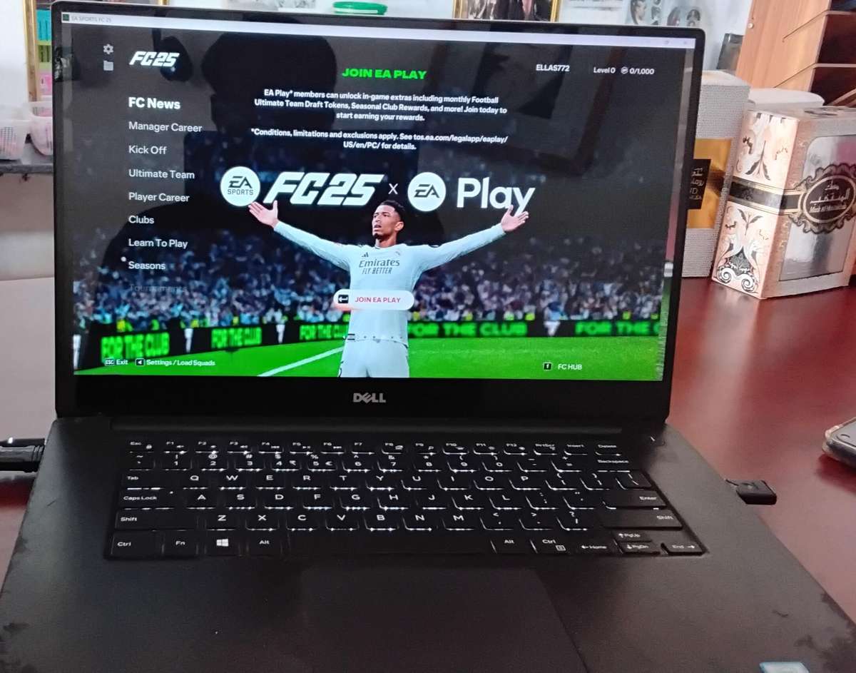 Dell XPS 9560 4K 15.6" Laptop, Nvidea GTX 1050, Intel I7-7700HQ 2.8GHz, 16GB RAM, 256GB SSD