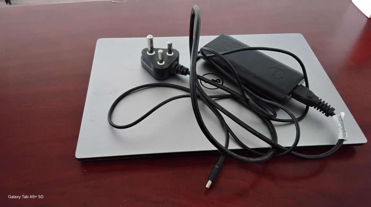 Dell XPS 9560 4K 15.6" Laptop, Nvidea GTX 1050, Intel I7-7700HQ 2.8GHz, 16GB RAM, 256GB SSD