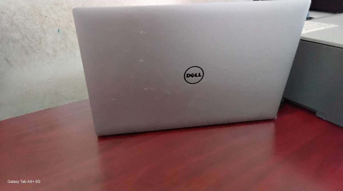 Dell XPS 9560 4K 15.6" Laptop, Nvidea GTX 1050, Intel I7-7700HQ 2.8GHz, 16GB RAM, 256GB SSD