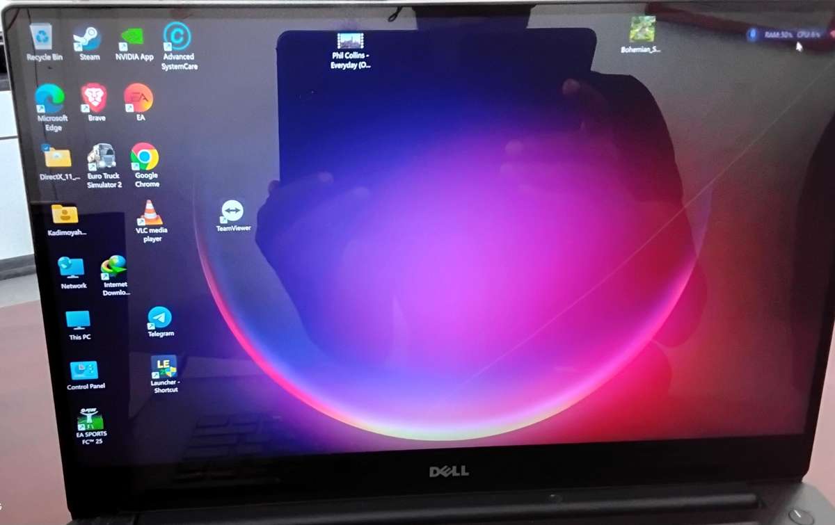 Dell XPS 9560 4K 15.6" Laptop, Nvidea GTX 1050, Intel I7-7700HQ 2.8GHz, 16GB RAM, 256GB SSD