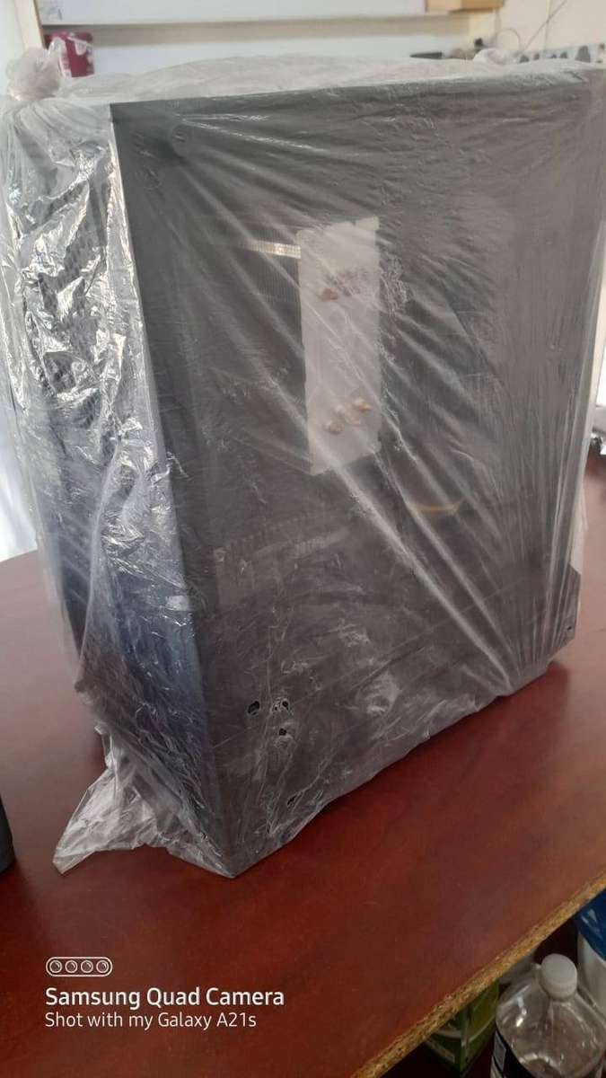 Ryzen 3 pro 2200g Gtx 1660 super gaming card