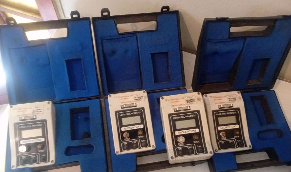 Digital load cell readout