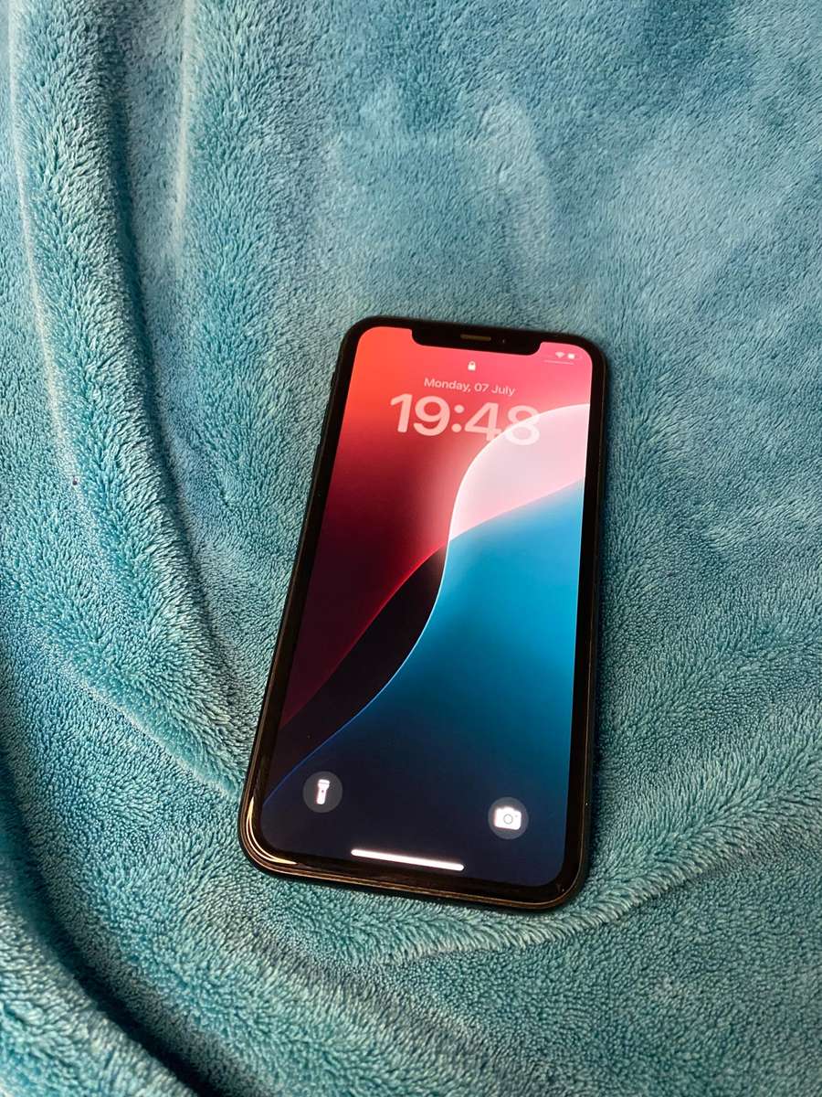iPhone XR 64GB  Black  Great Deal!