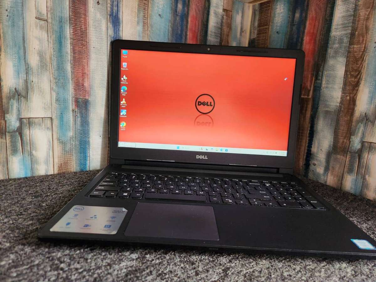 Dell Vostro 3568 Intel Core i5 + Free Laptop Bag