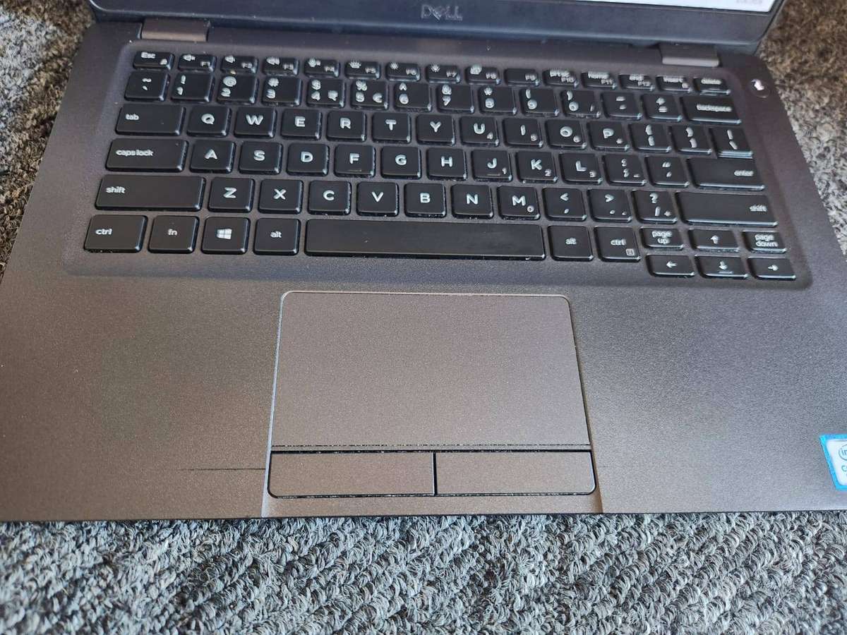 Touchscreen Dell Latitude 5300 Intel Core I7 8th Gen + Free Laptop Bag