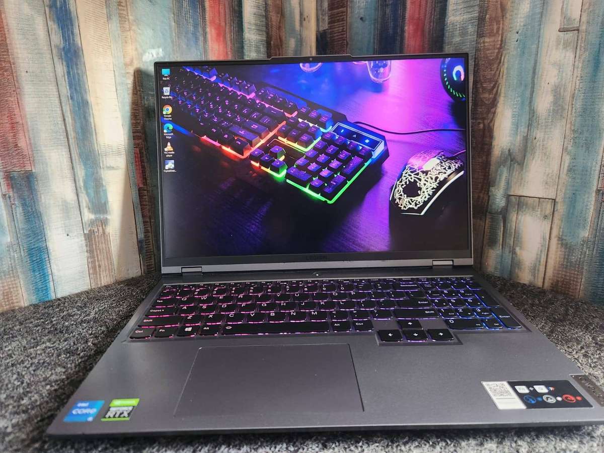 Lenovo Legion 5 Intel Core i5 + Free Laptop Backpack