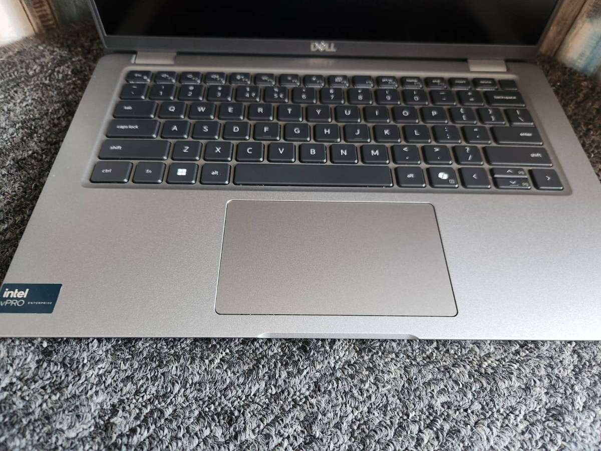 Dell latitude 5450 Ultra 5 135u + Free Laptop Bag