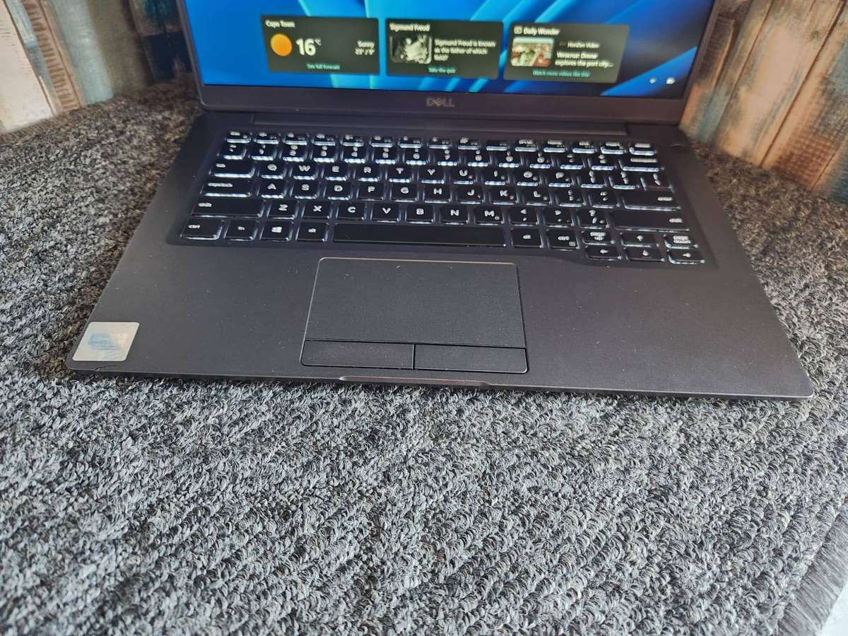 Dell Latitude 7400 Intel Core I7 8th Gen + Free Laptop Bag