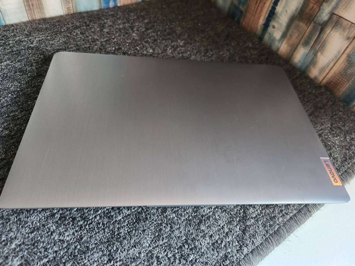 Lenovo IdeaPad 3 Intel Core i5 11th Gen + Free Laptop Bag