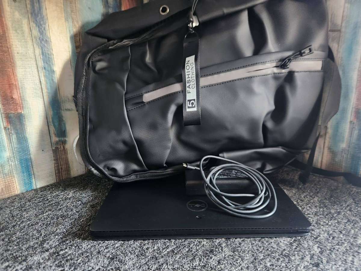 Dell Latitude 5290 2-in-1 Intel Core I5 + Free Laptop Bag
