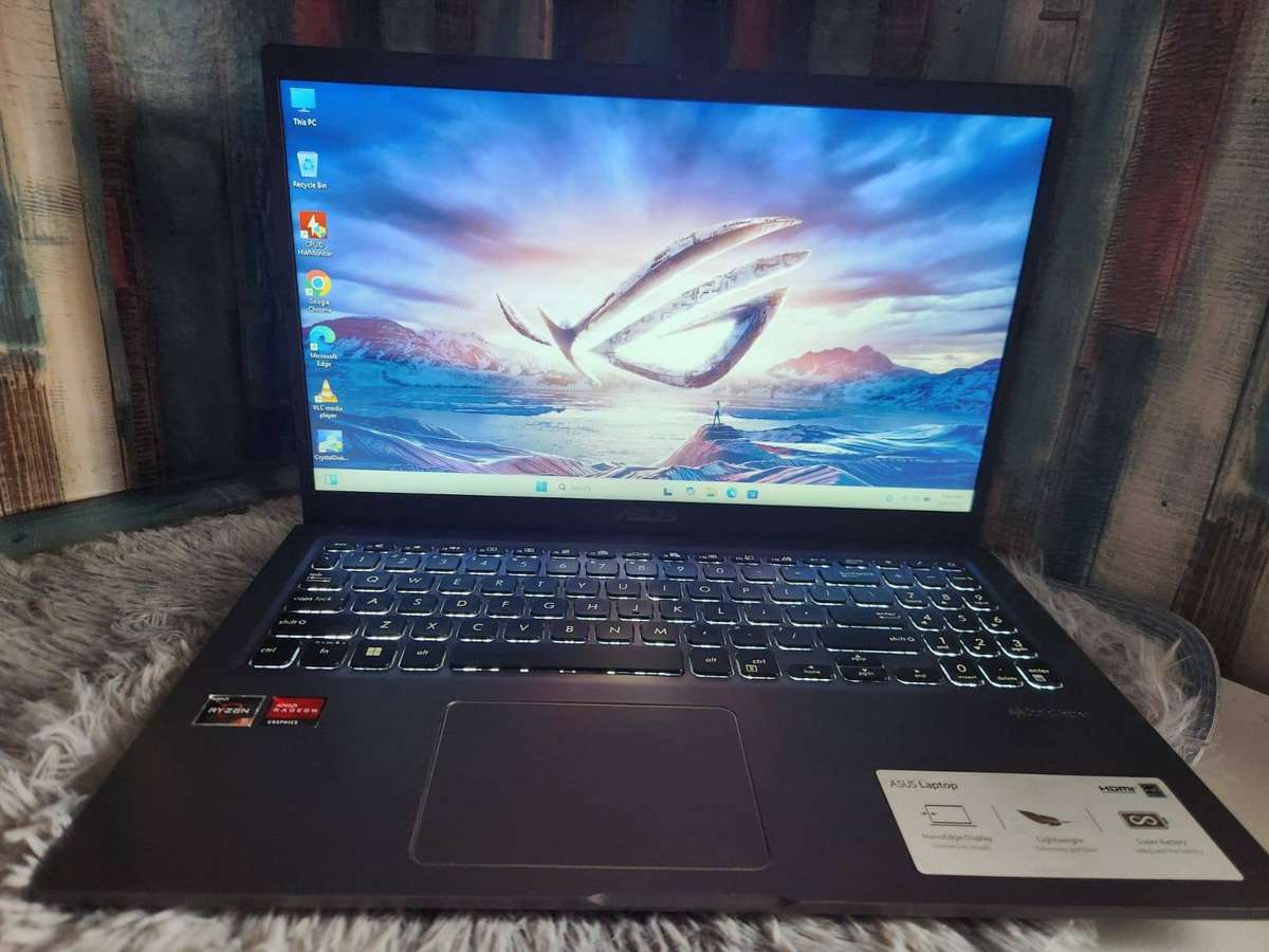 ASUS Vivobook AMD Ryzen 5 + Free Laptop Bag