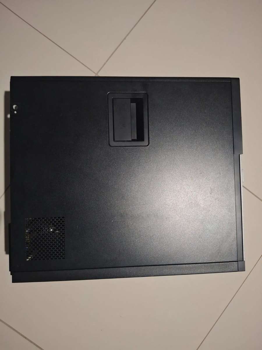 DELL optiplex 7020 mid tower PC case, with fan and optical drive