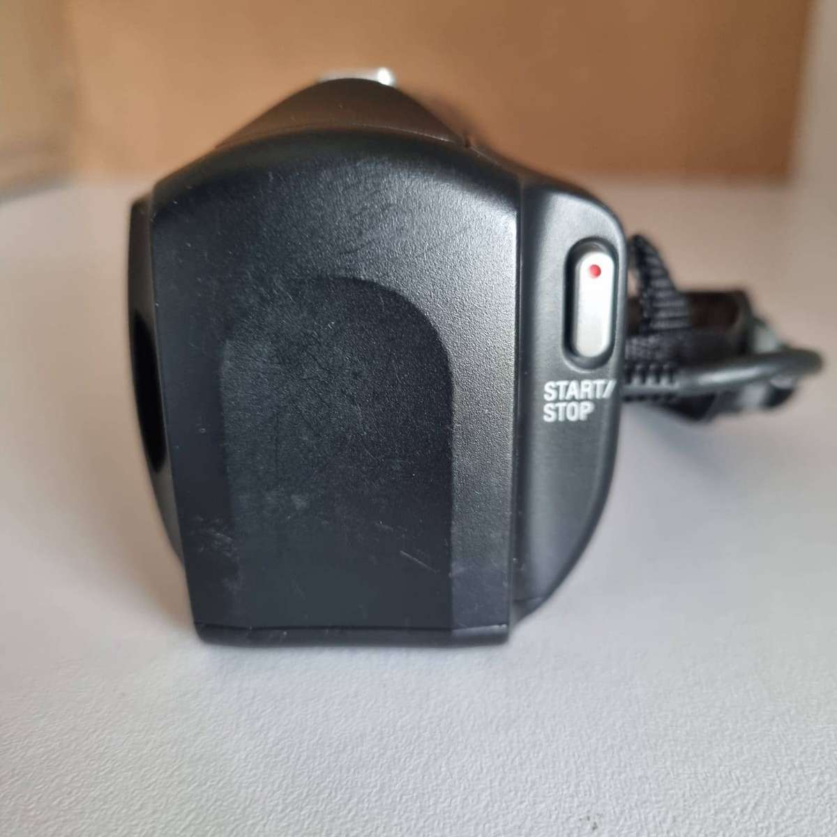 Sony Handycam HDR-CX405 1080p Full HD Video Camera Camcorder