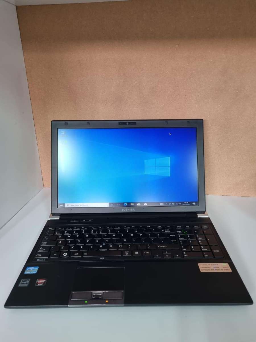 Toshiba Tecra R850 (Intel  i7, 500GB, 8GB) Laptop