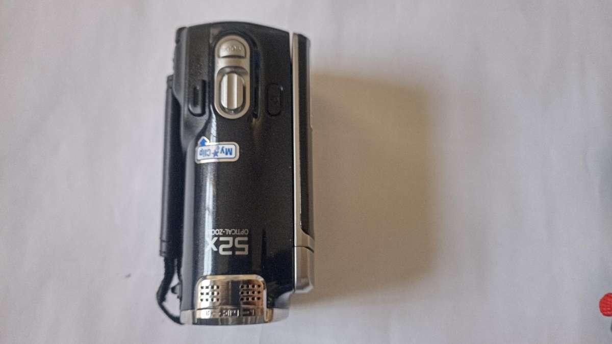 Samsung HMX-F90 Camcorder