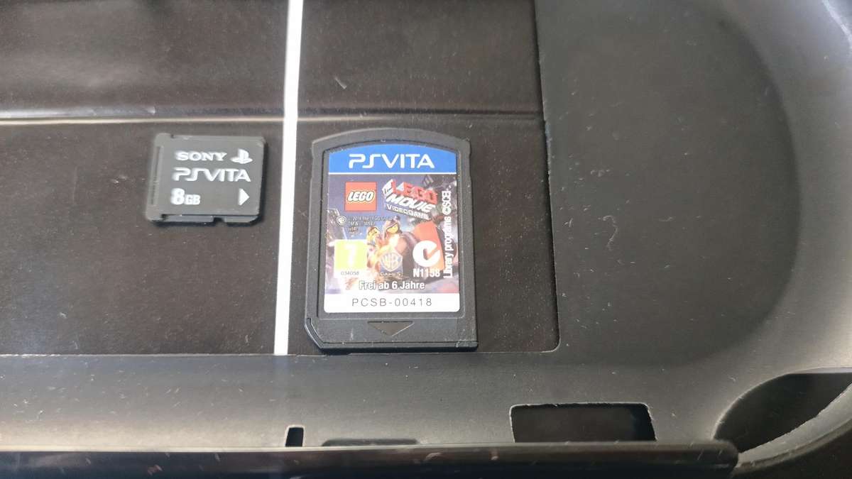 PlayStation Vita Slim (PS Vita)