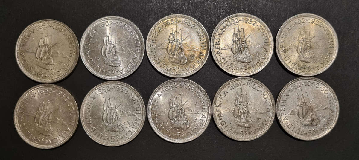 10 × 1952 5 Shilling coins
