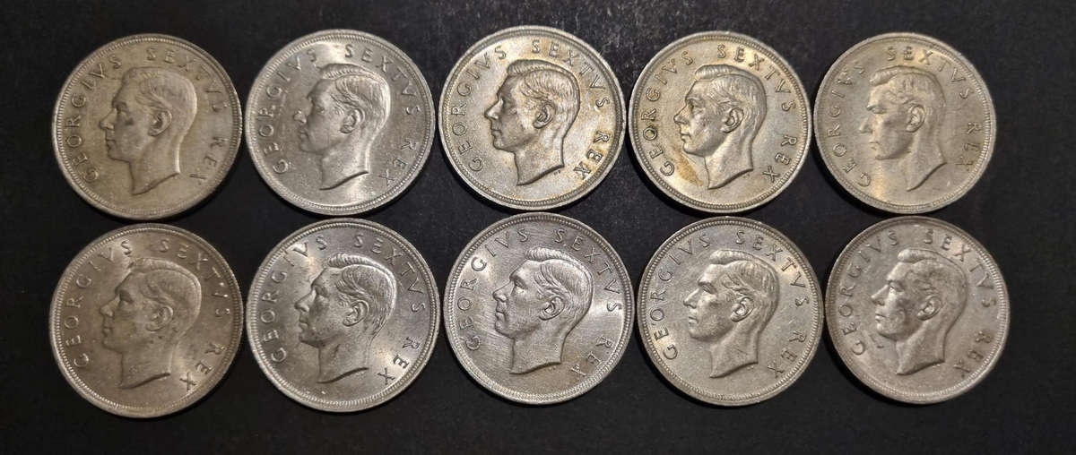 10 × 1952 5 Shilling coins