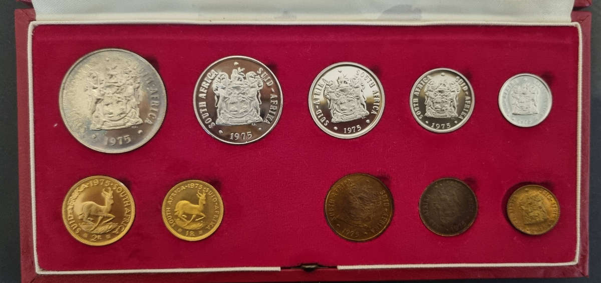 1975 South Africa Proof Set  Original SA Mint Case  Includes Gold & Silver Proof Coins