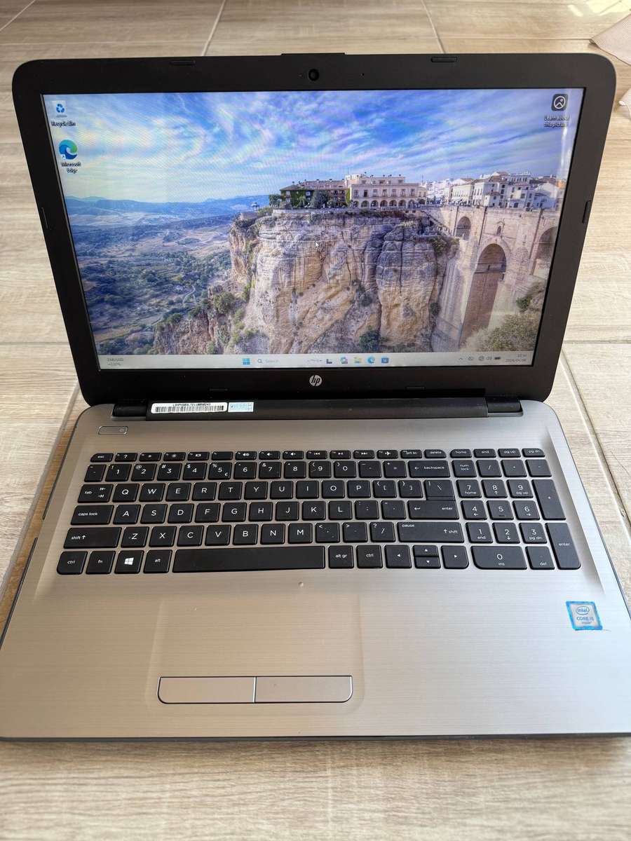  HP 250 G5 Notebook | 8GB RAM | 256GB SSD (NEW) | Windows 11 Pro