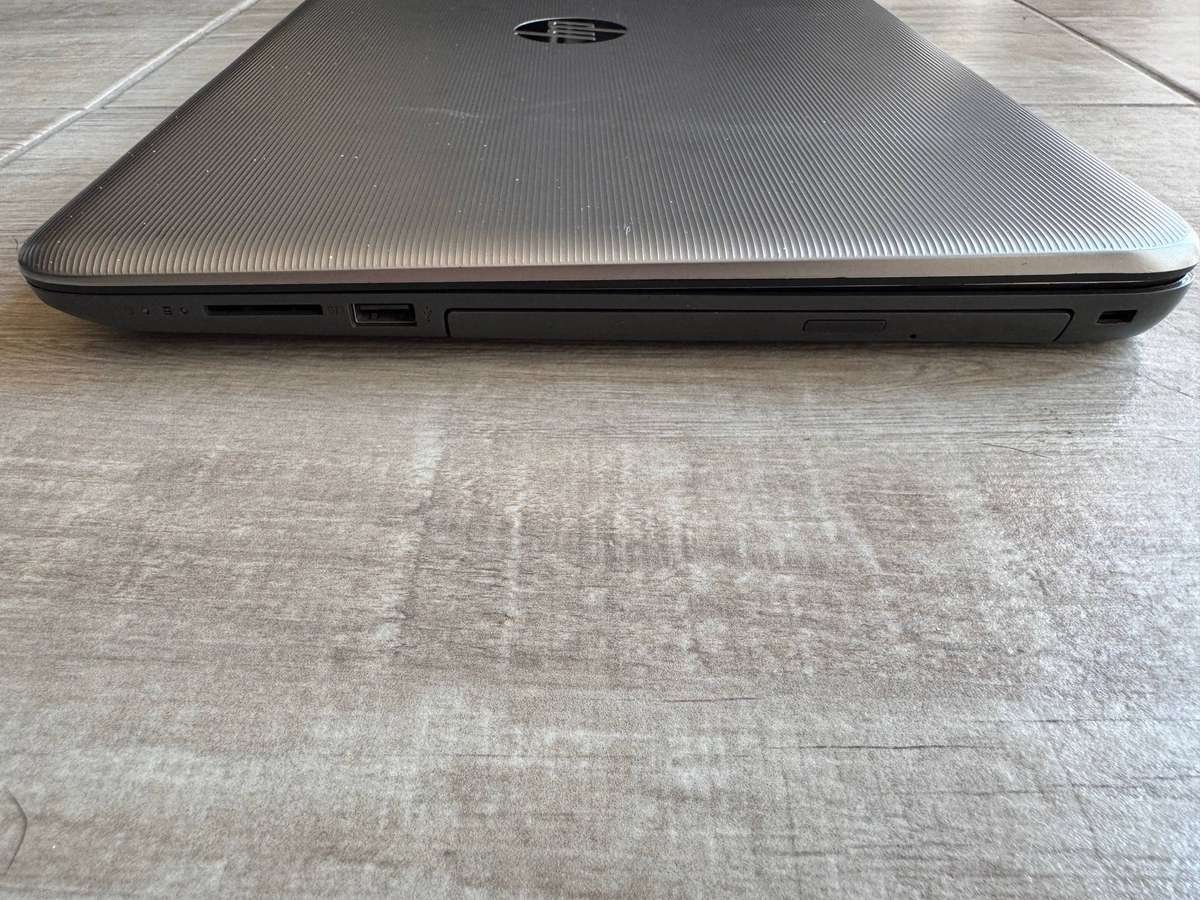  HP 250 G5 Notebook | 8GB RAM | 256GB SSD (NEW) | Windows 11 Pro