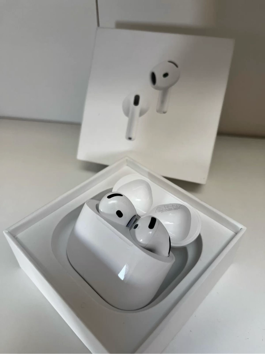 AirPods 4