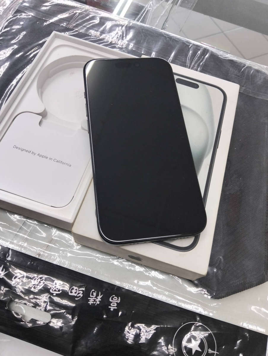 iPhone 15 128GB Smartphone