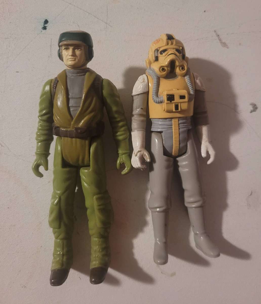 Vintage 1980 Star Wars Kenner action figures - AT AT Driver and Endor Trooper