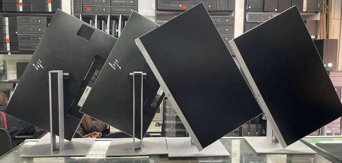 HP E223 22 Borderless EliteDisplay Monitor