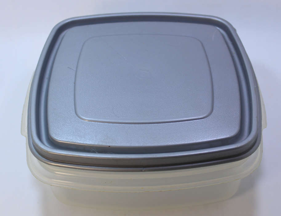 Assorted Evenu And Addis Plastic Containers For The Fridge and Kitchen