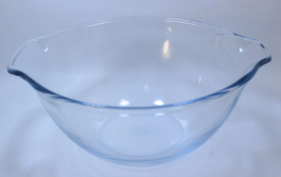 Large Genuine Pyrex Glass Classic 2.7l Mixing Bowl With Handles