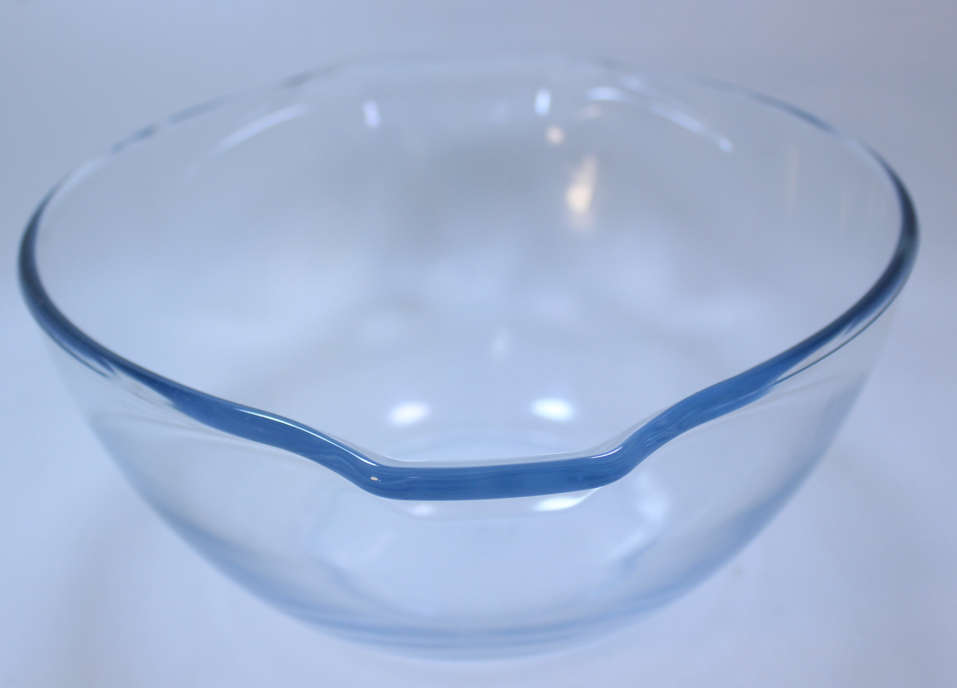 Large Genuine Pyrex Glass Classic 2.7l Mixing Bowl With Handles