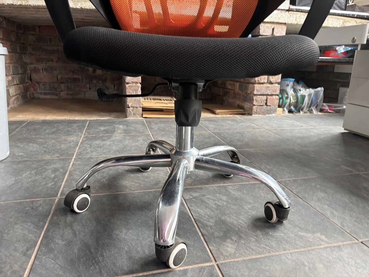 Student / office chair - Orange & Black
