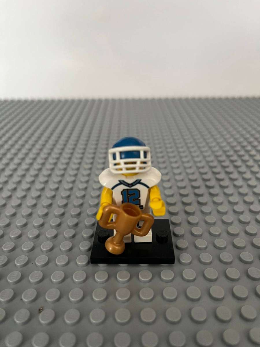LEGO MINI FIGURES - Series 8 no.5 Football Player
