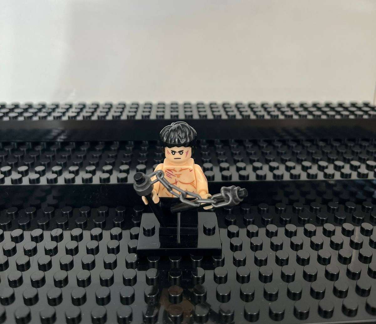 MINI FIGURES - BRUCE LEE