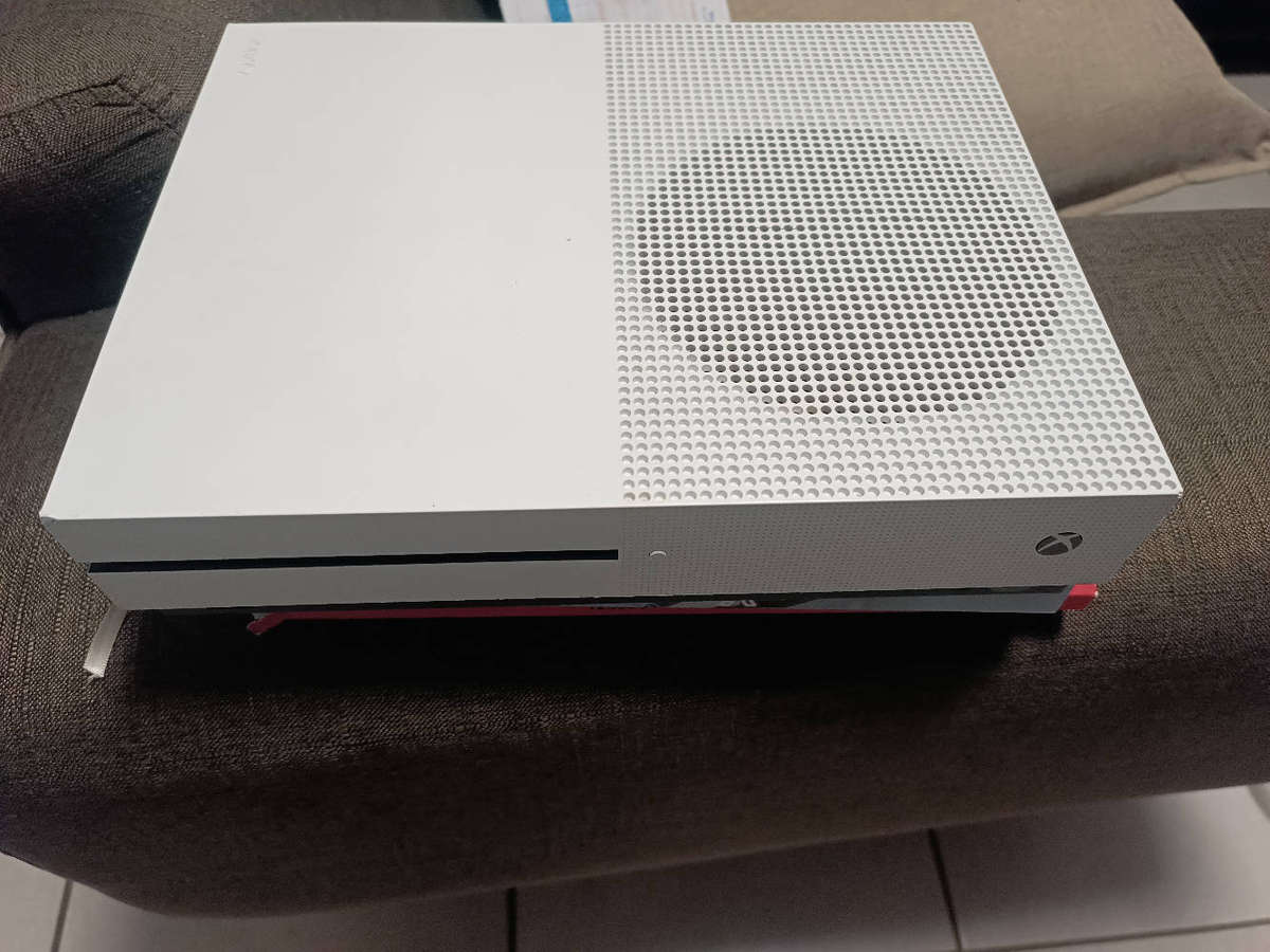 Faulty Xbox one s