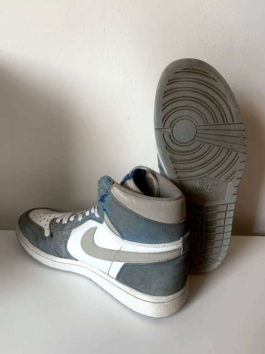 Nike shoes