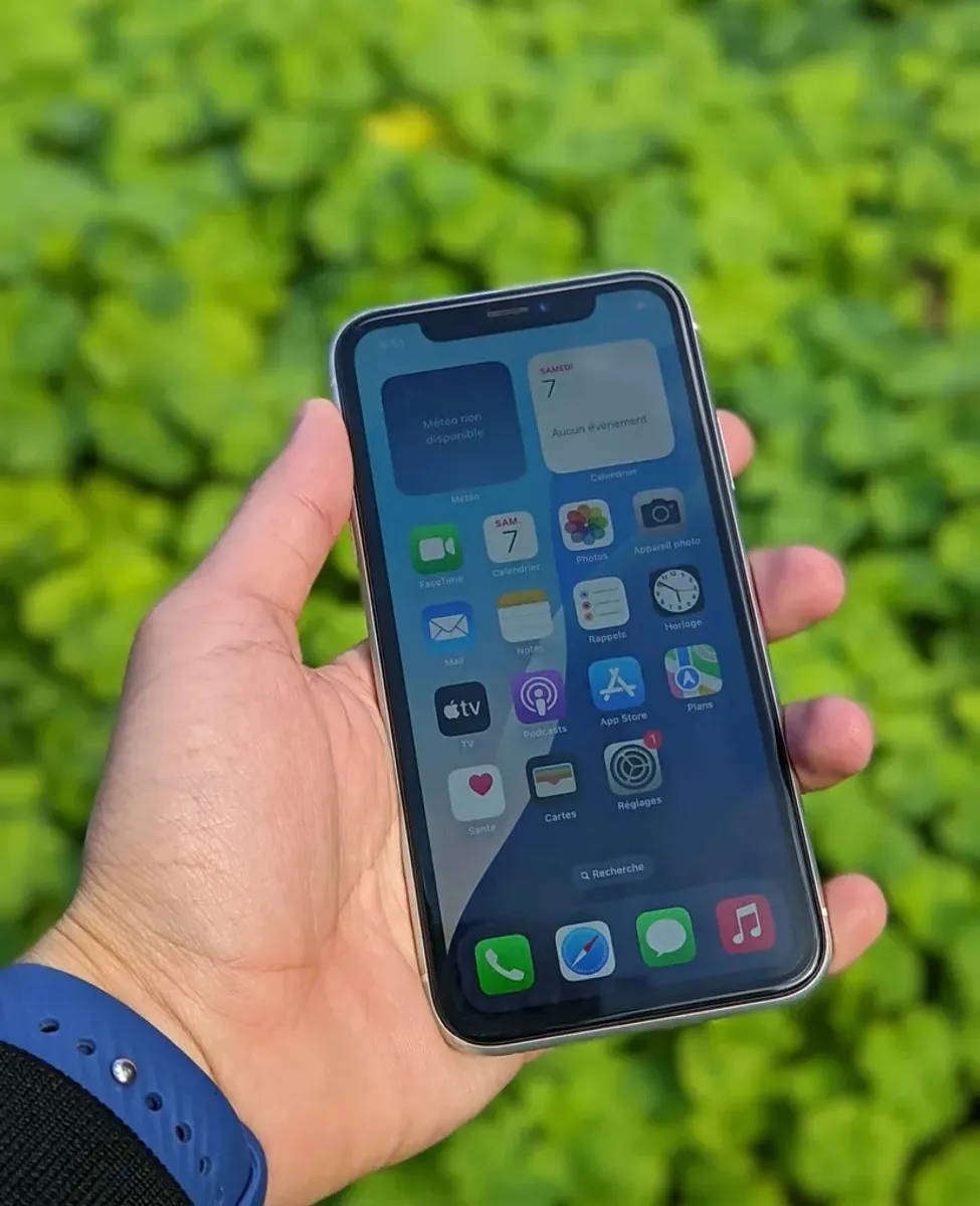 Brand new iPhone XR 64GB