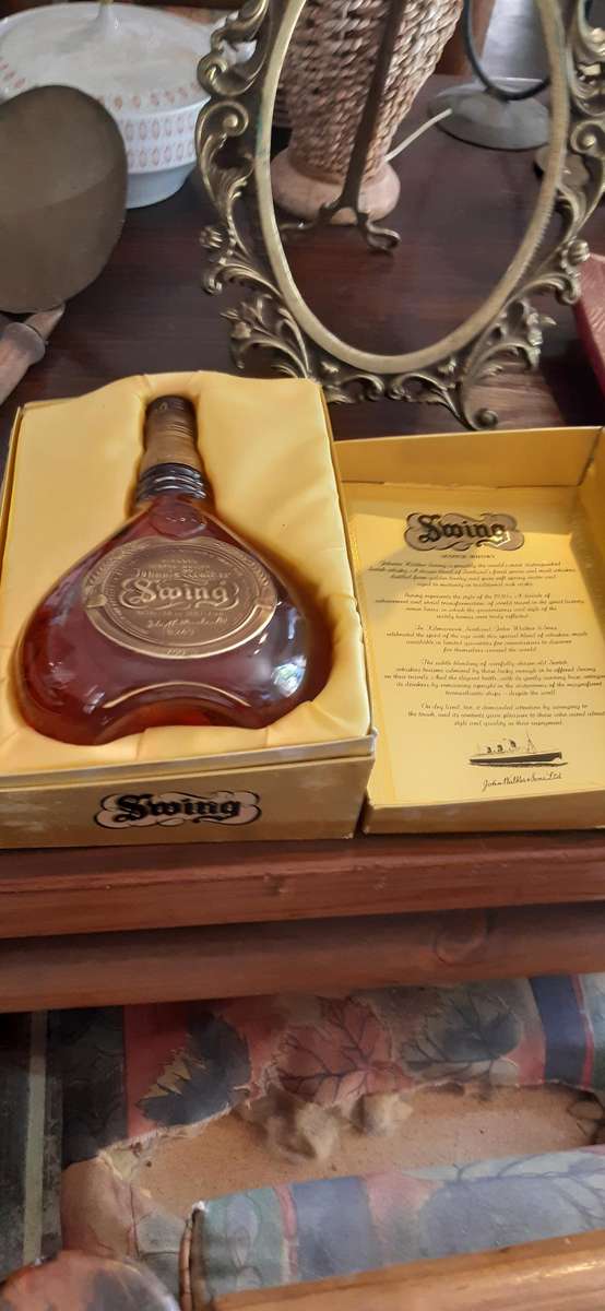 Johnnie Walker  Swing