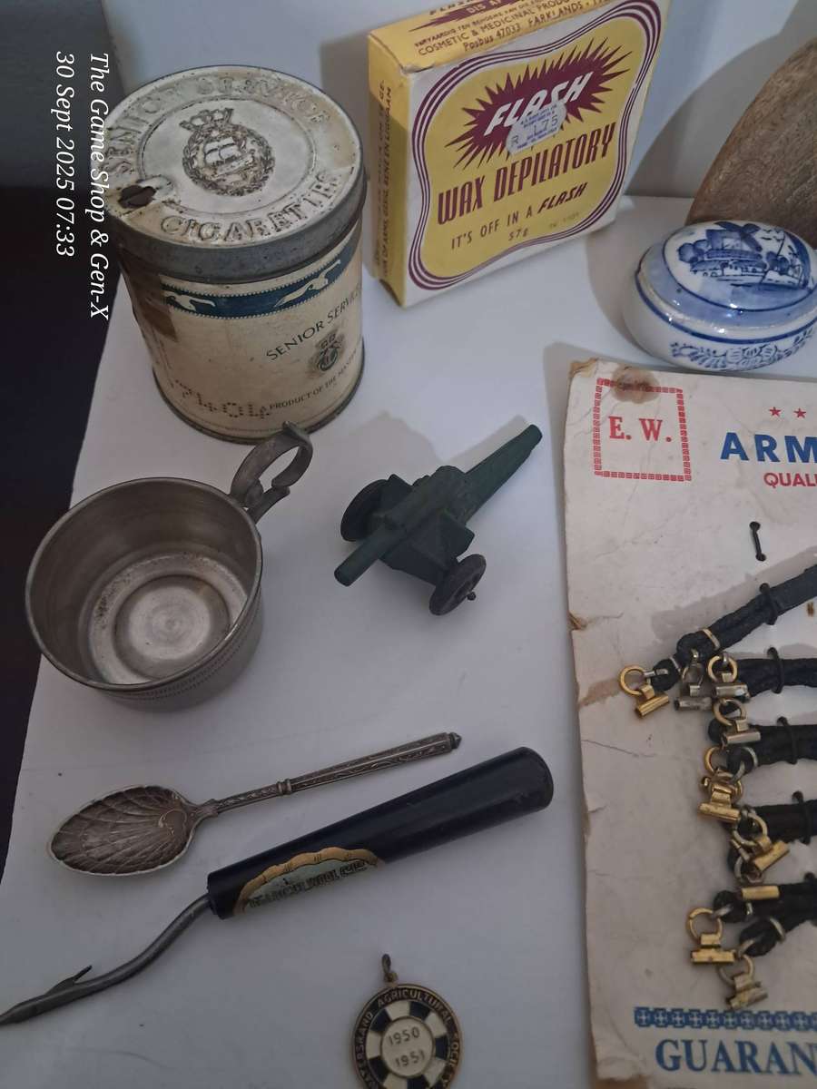 Job lot of small antiques/Vintage Items