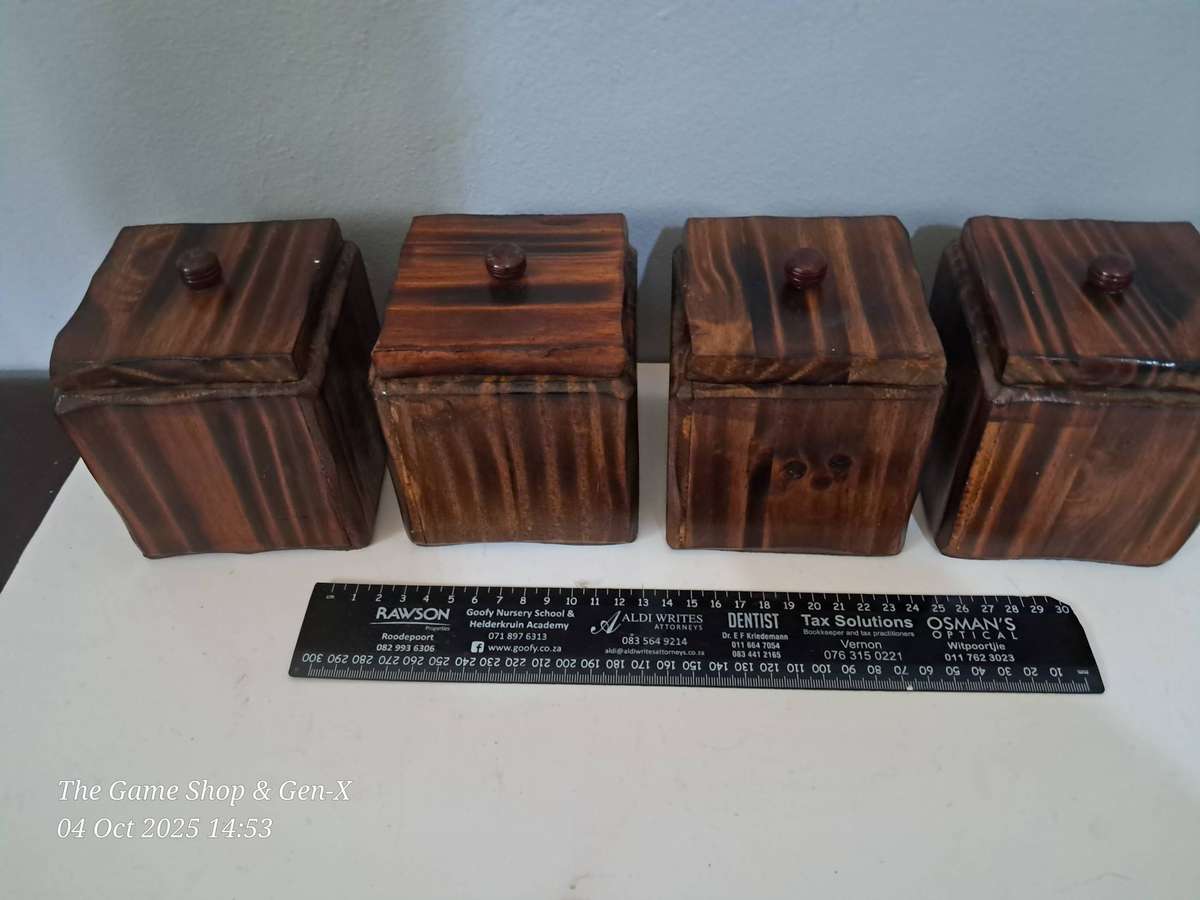 Wooden storage boxes (4 piece - Small)