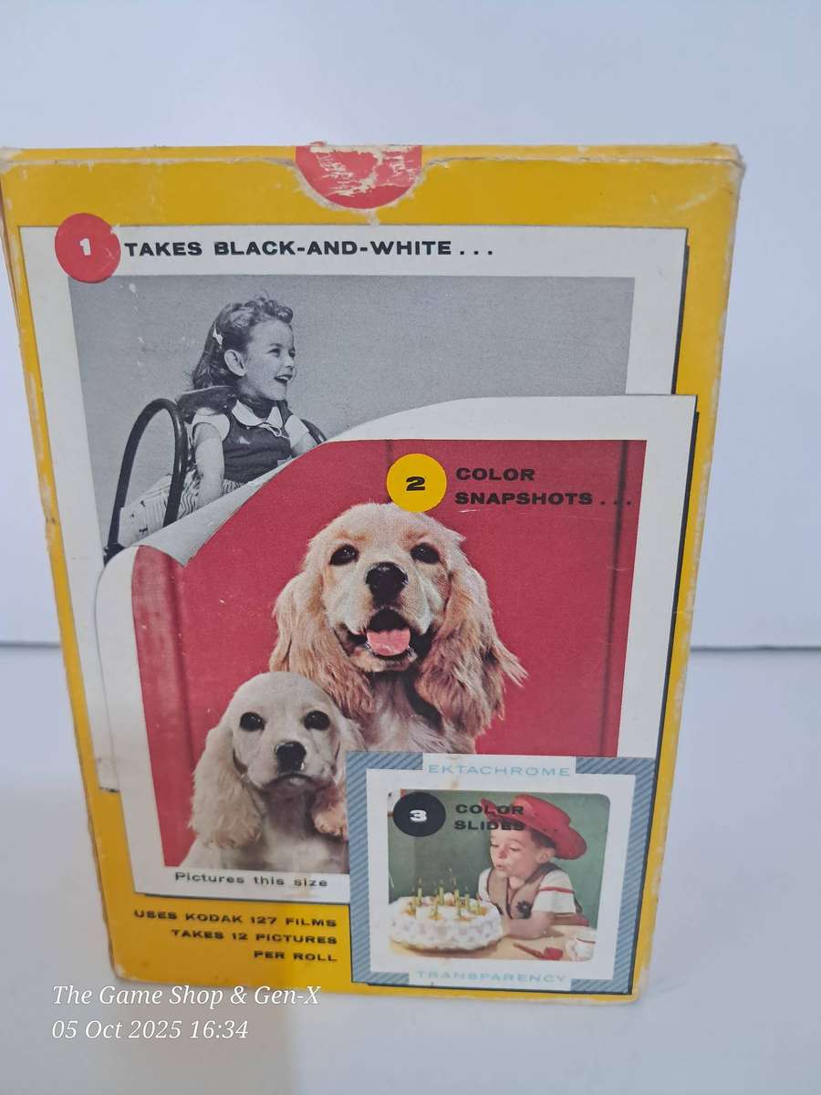 Vintage Brownie Starflash Camera